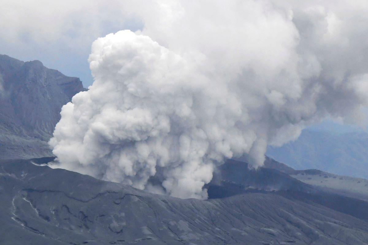 Japan's Mount Aso erupts, spews plumes of ash; people warned to keep away