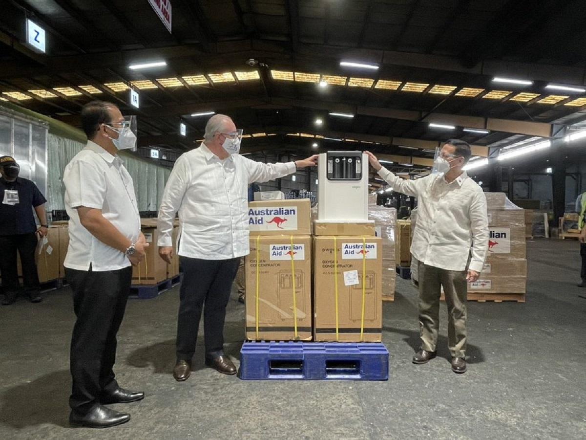 Philippines receives 100 oxygen concentrators from Australia Photos