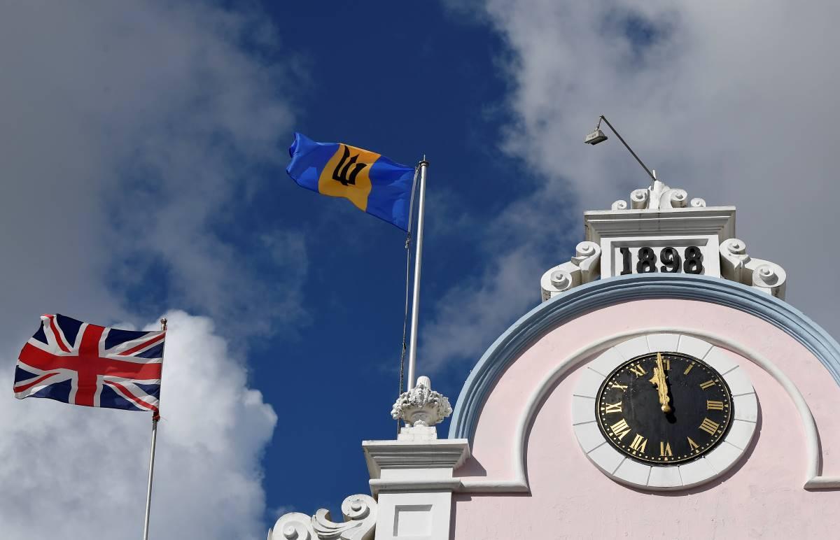Barbados mendeklarasikan republik, menyingkirkan Ratu Elizabeth II GMA News Online
