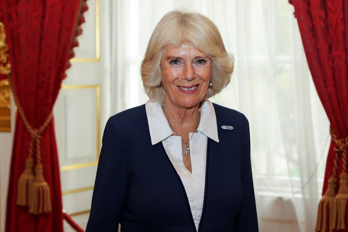 Queen Elizabeth wants Prince Charles' wife to be 'Queen Camilla' when he's king