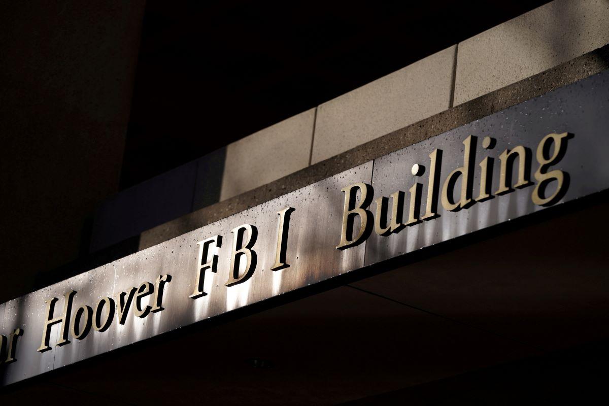 FBI mengatakan peretas tidak mendapatkan data setelah membahayakan server email