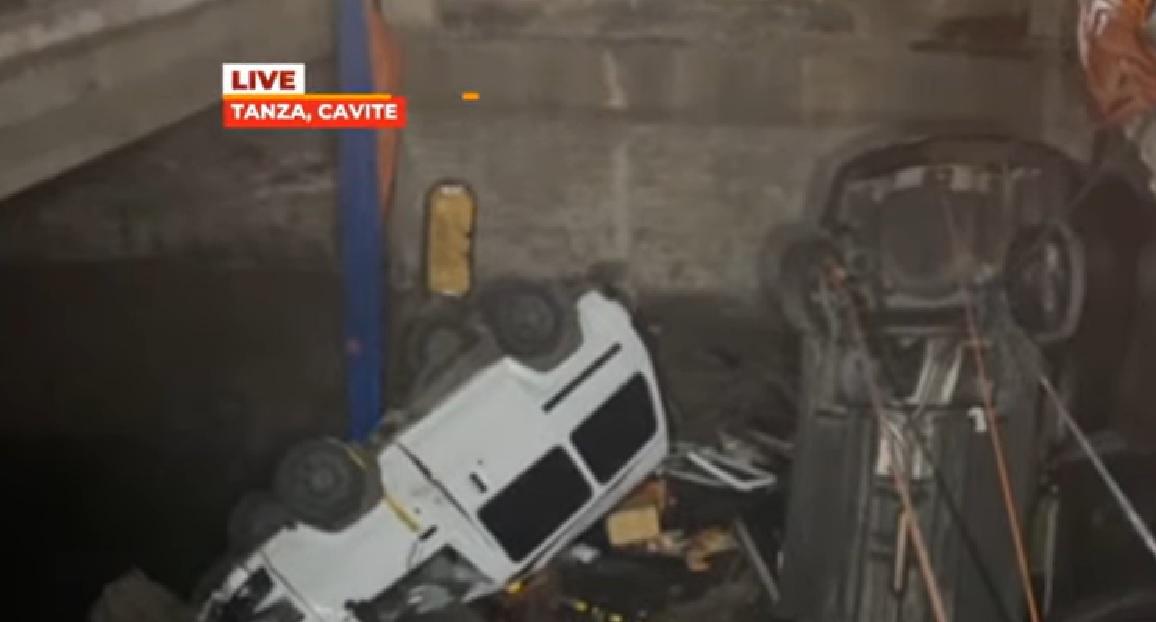 2 mobil, jatuh di jembatan yang sedang dibangun di Tanza, Cavite;  satu, mati