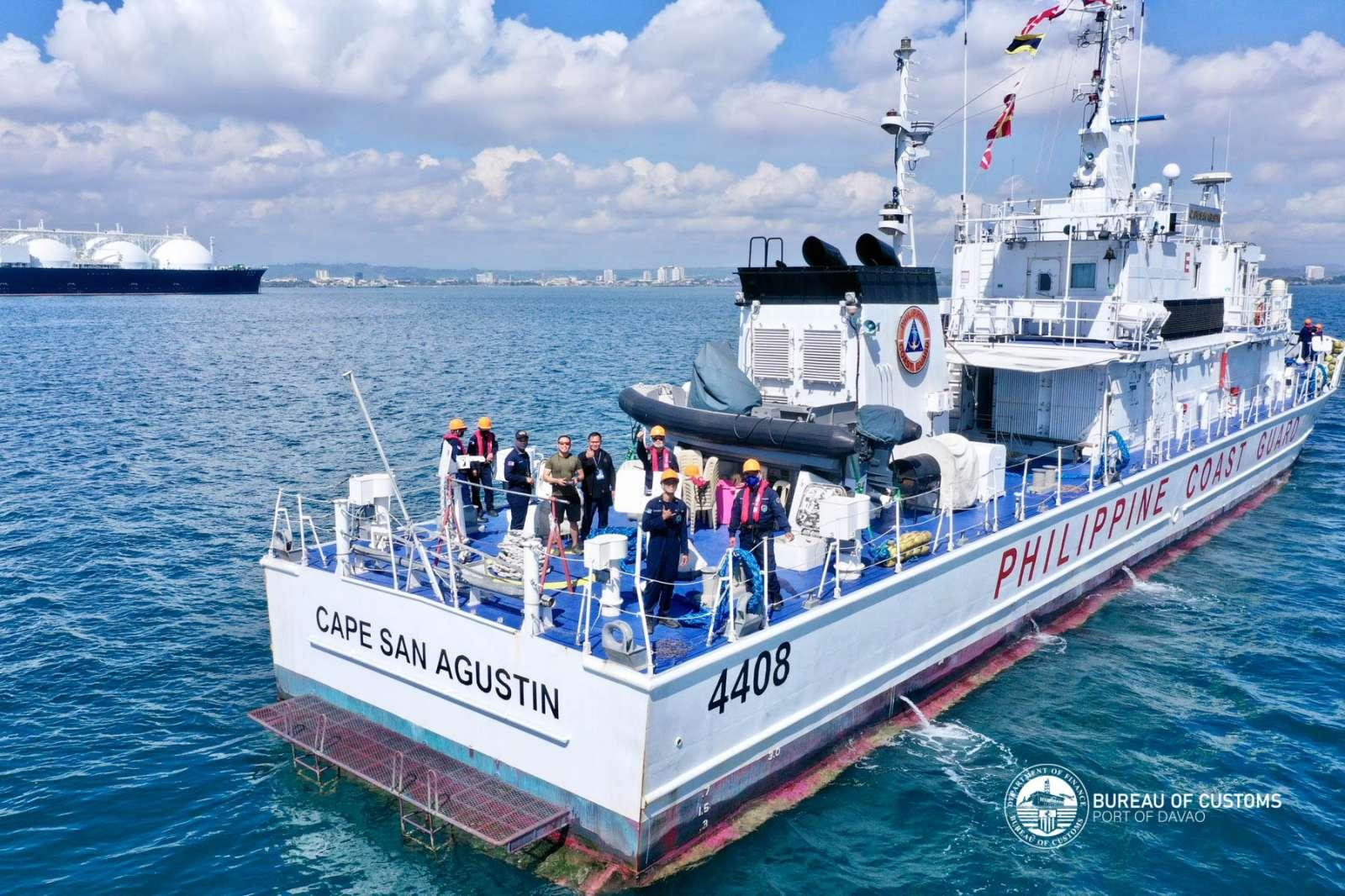 Dewan Komisaris, PCG melakukan patroli maritim bersama di Mindanao Selatan untuk memerangi penyelundupan