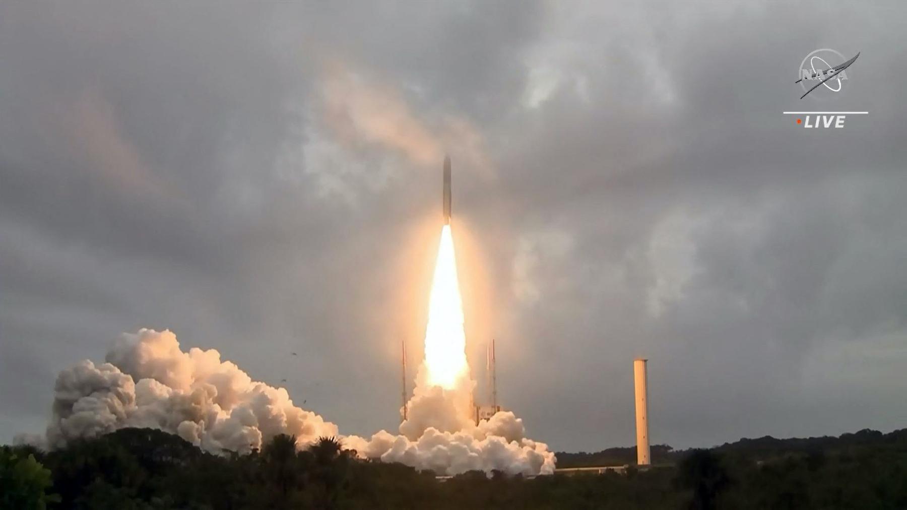 Teleskop luar angkasa baru NASA yang revolusioner diluncurkan dari Guyana Prancis GMA News Online