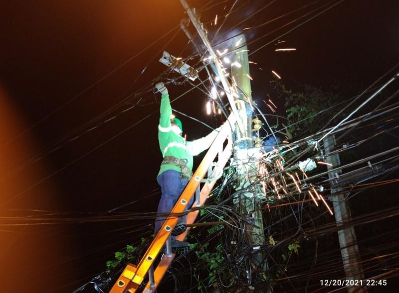 Linemen are unsung heroes amid post-Odette power restoration