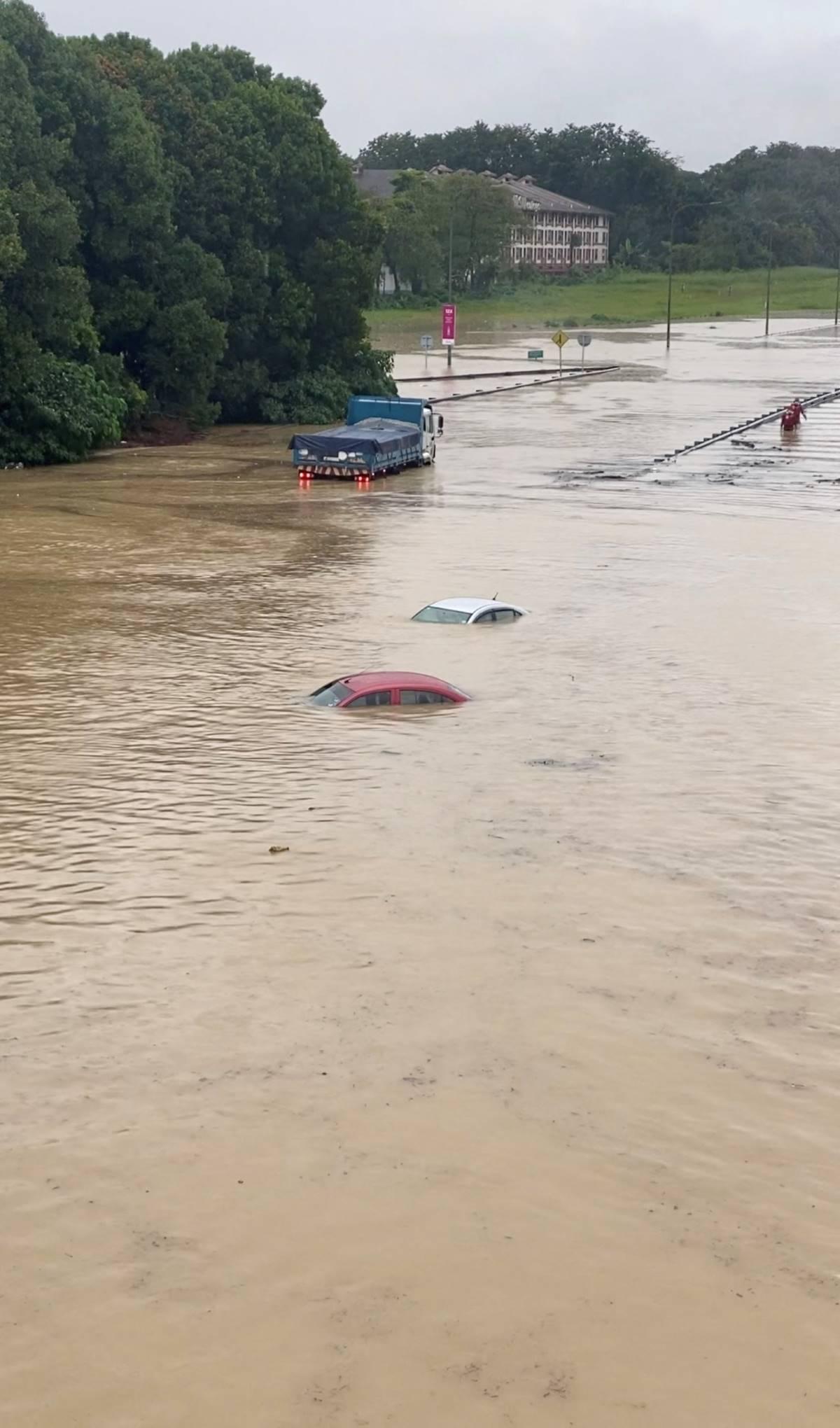 flood in Malaysia in December 2021