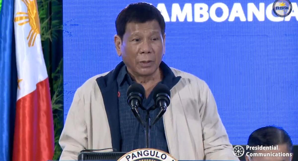 Duterte, mengatakan dia memenuhi sebagian besar janjinya dalam bahasa Filipina