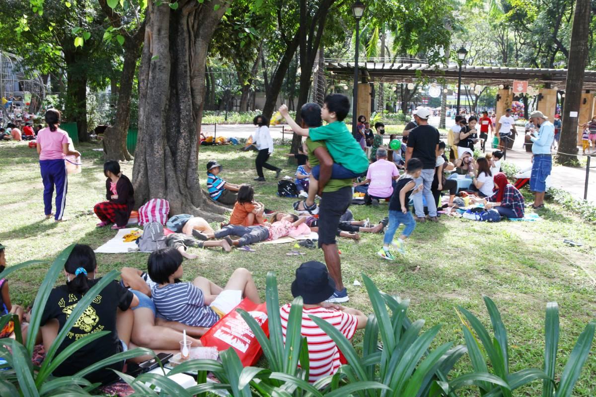 SWS: 44% ng mga Pinoy, umaasang bubuti pa ang kalidad ng buhay sa 2026