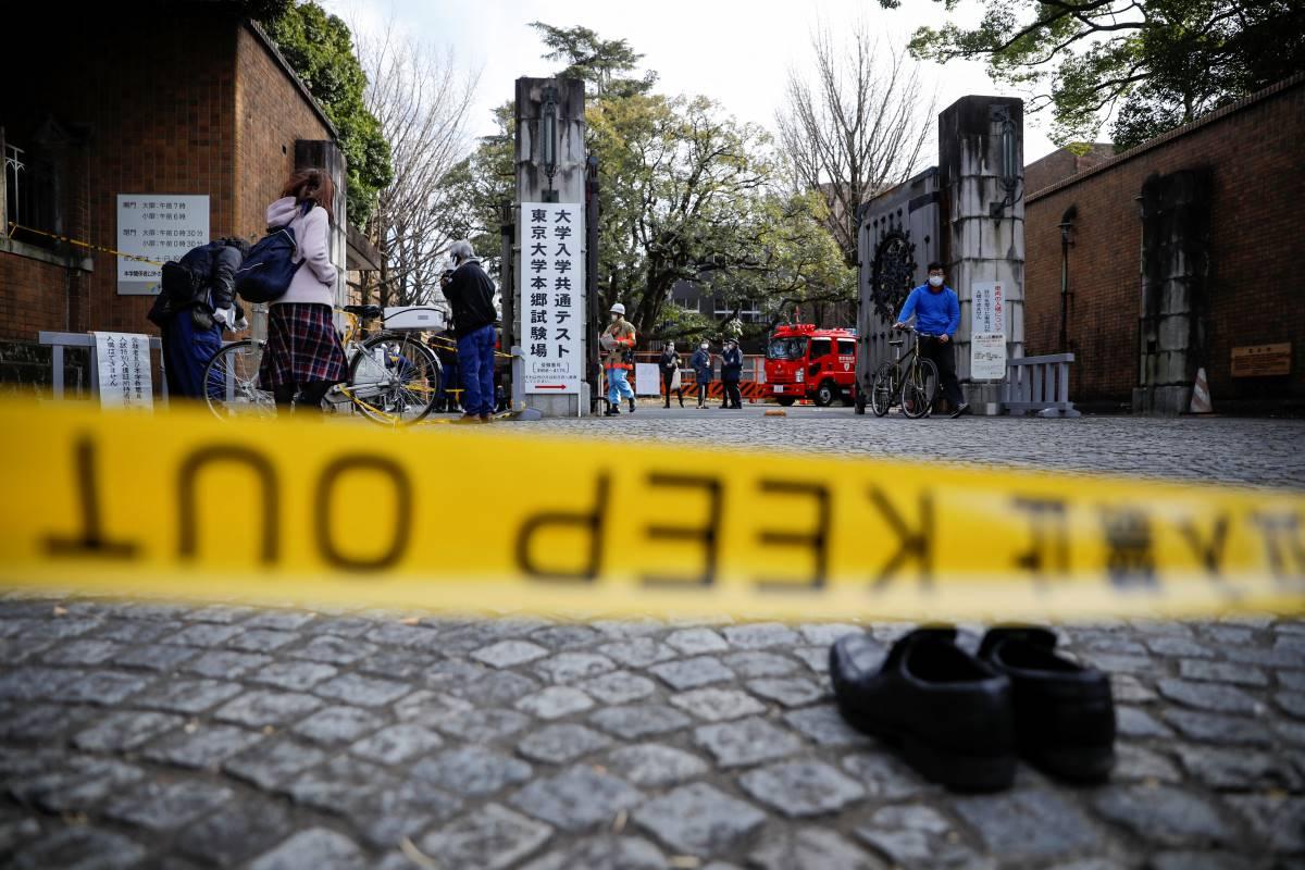 Japanese students injured in stabbing during entrance exams