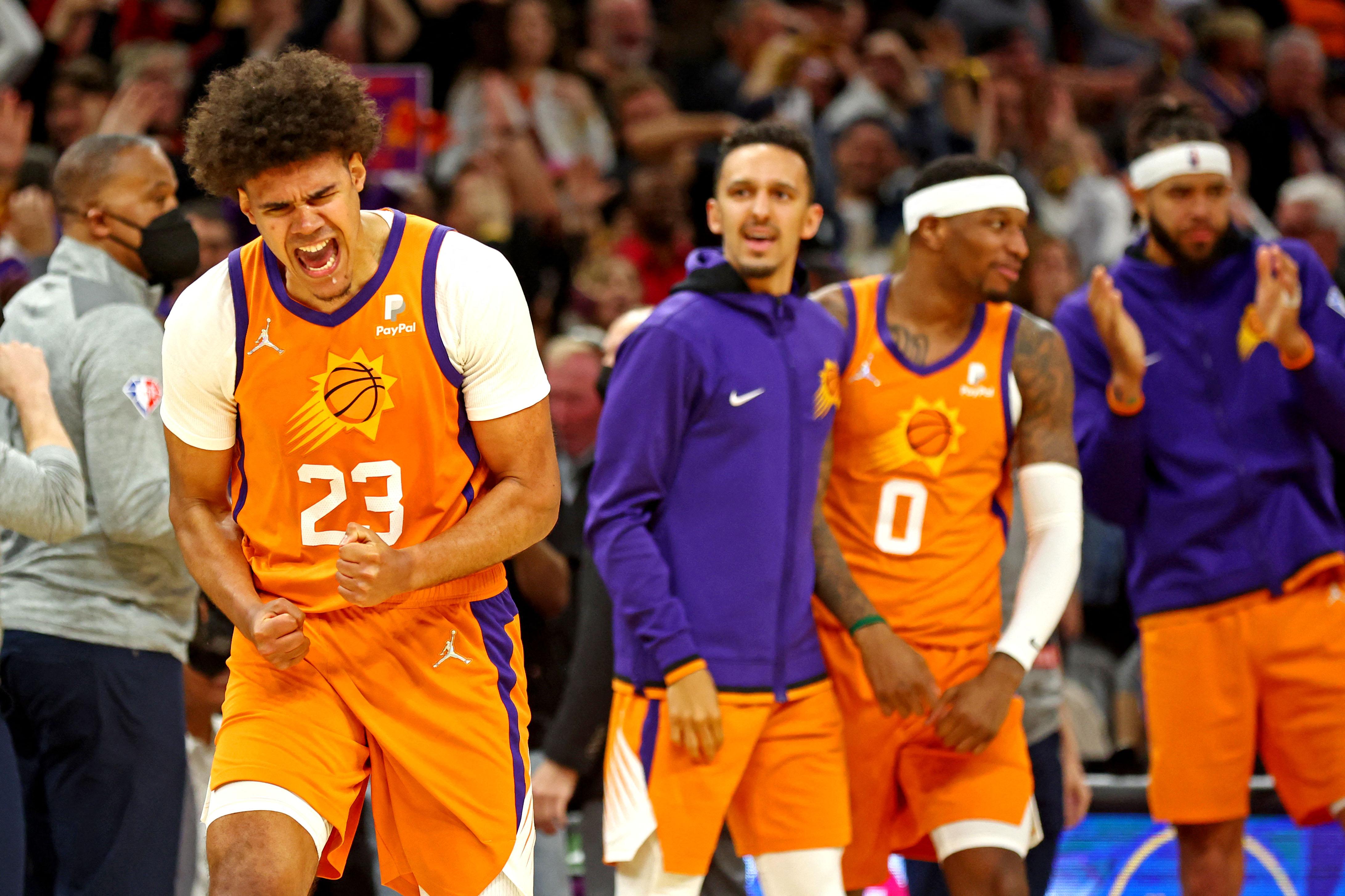 New York Knicks vs Phoenix Suns Play-By-Play & Watch Along
