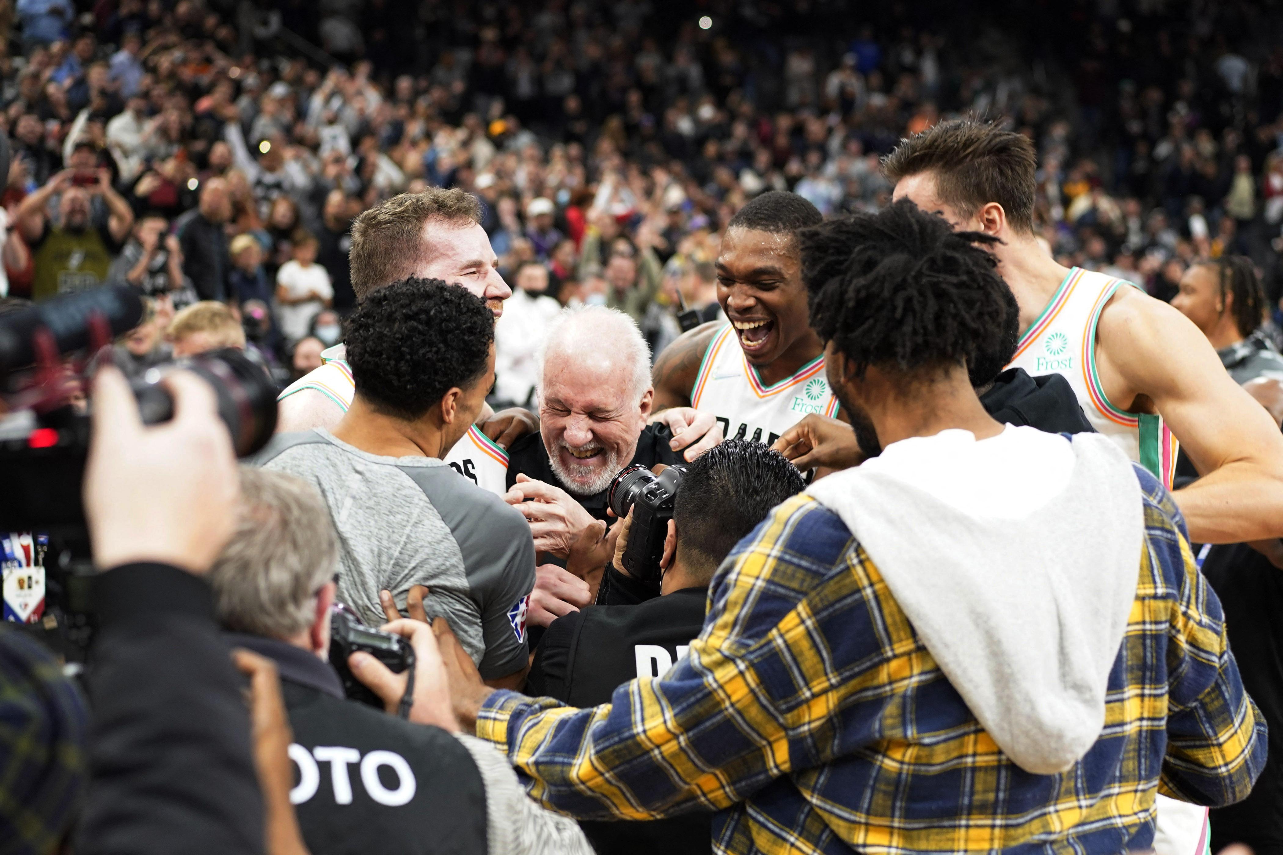 Gregg Popovich sets coaching wins record as Spurs clip Jazz | GMA News  Online