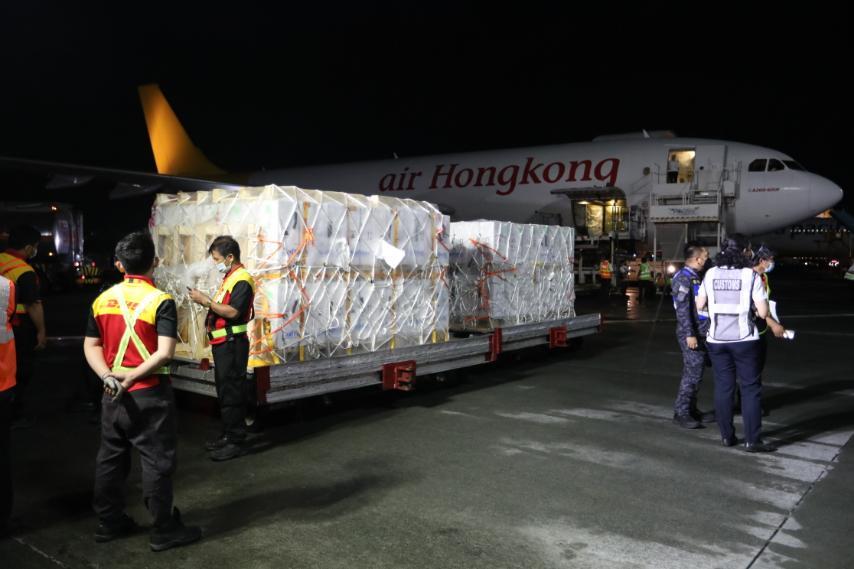 More than 800K doses of Pfizer COVID-19 vaccine for kids arrive in Manila