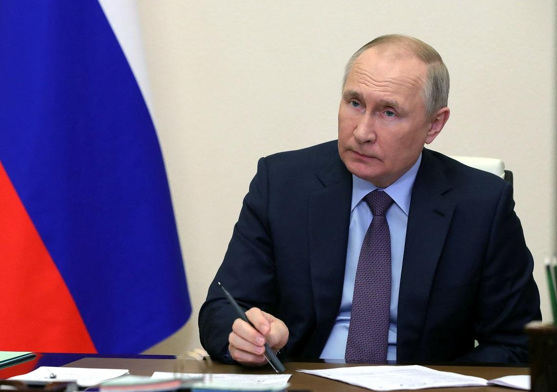 Putin mengatakan dia bersedia untuk membahas melanjutkan pengiriman gandum Ukraina GMA News Online