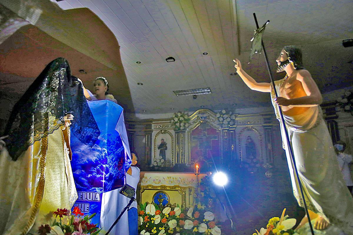 Marcos to Filipino Christians: Emulate Jesus' life