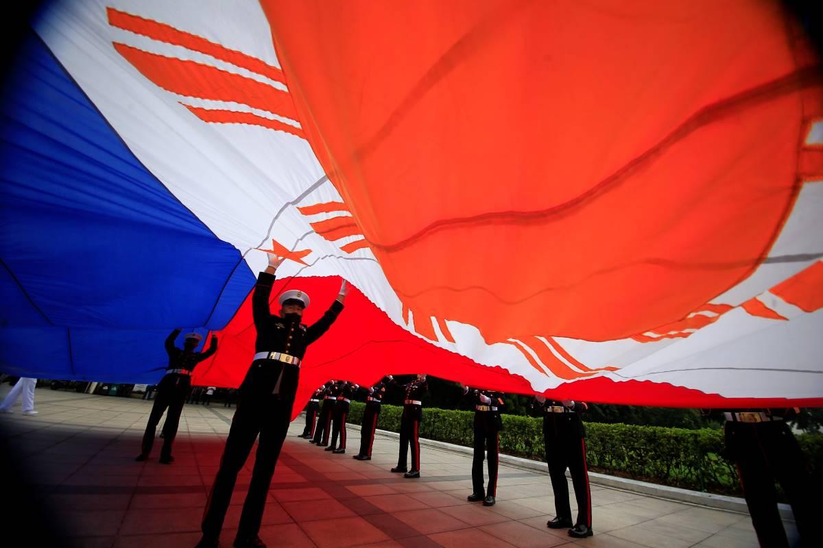 Filipina Peringati Hari Bendera Nasional ke-124 GMA News Online