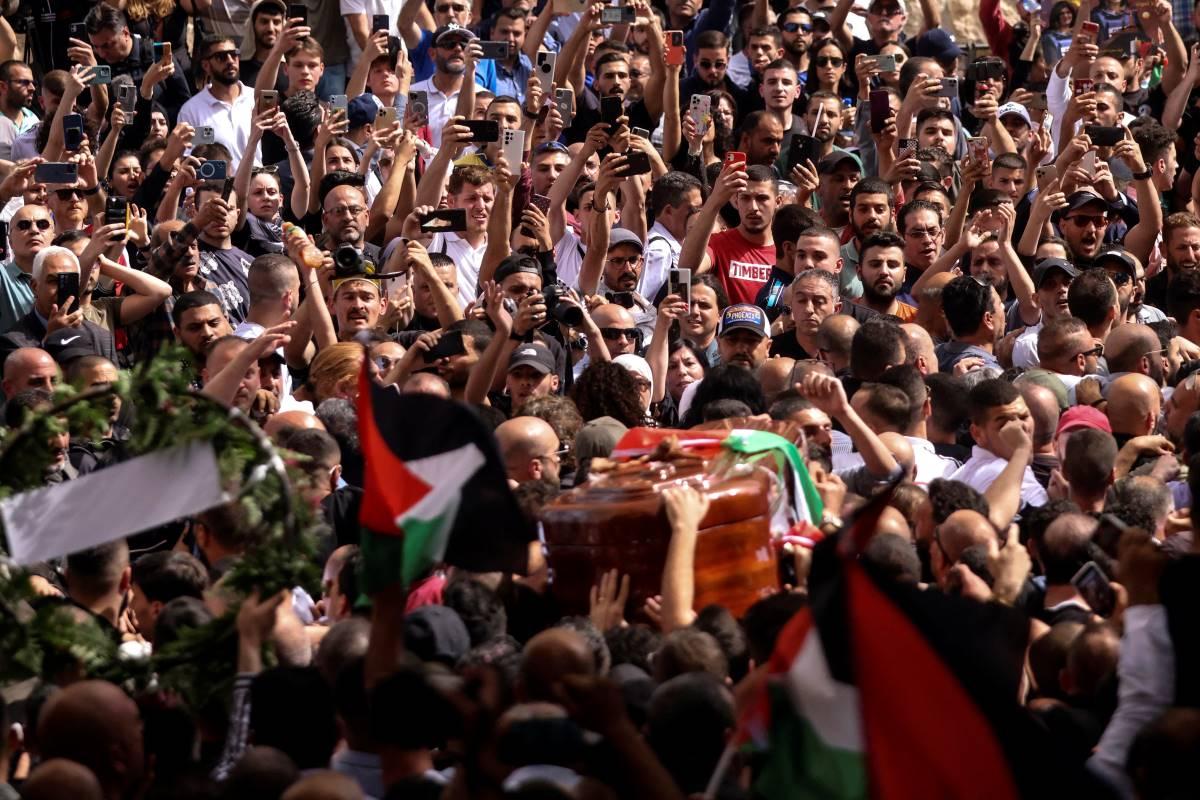 funeral of slain Palestinian journalist Shireen Abu Akleh