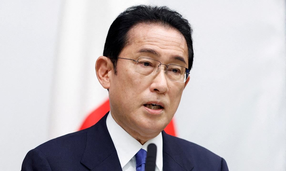 PM Jepang melanjutkan kampanye setelah insiden ledakan