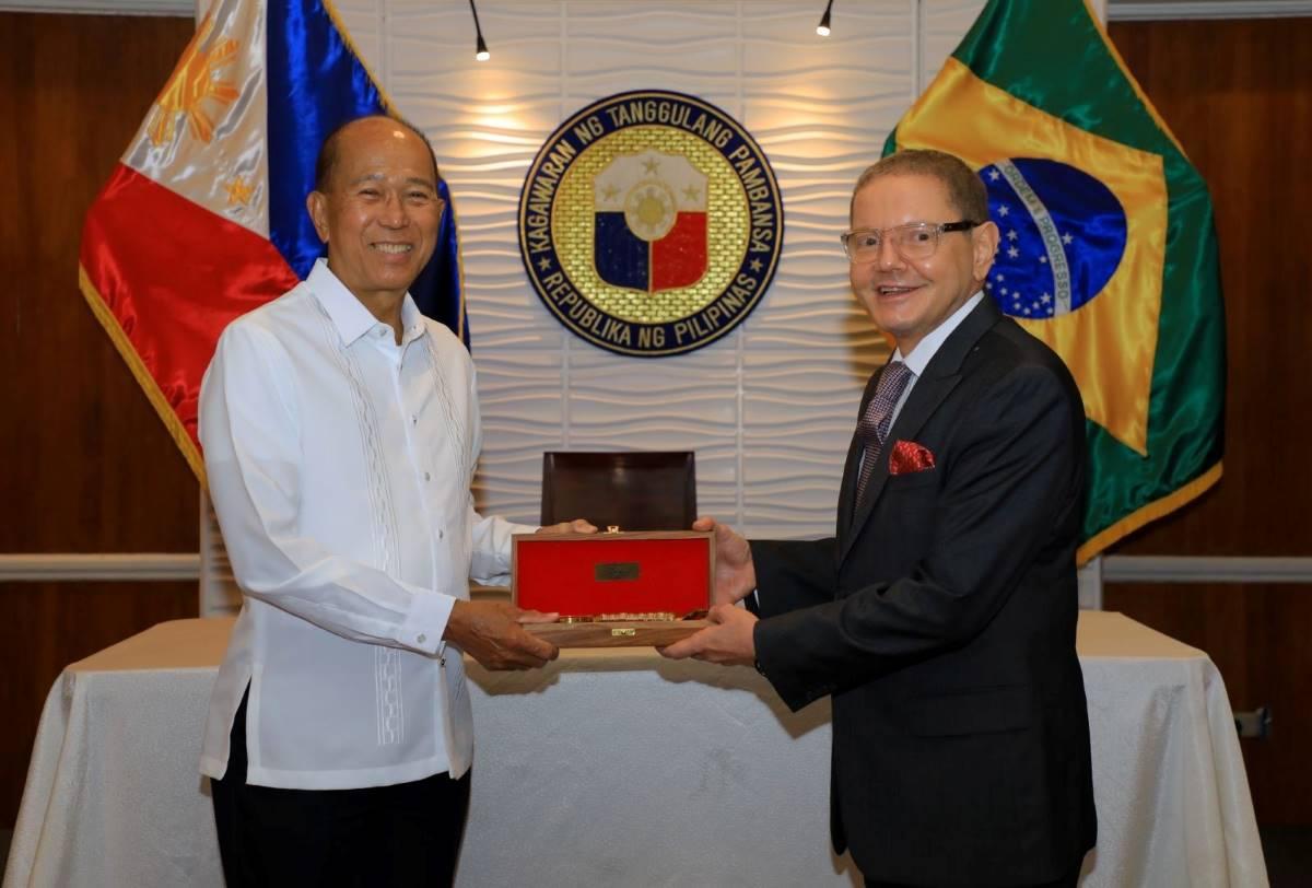 Philippines, Brazil sign MOU for defense cooperation