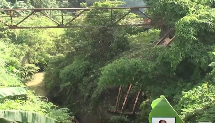Jembatan tua di Cavite, ambruk;  7 orang, mati