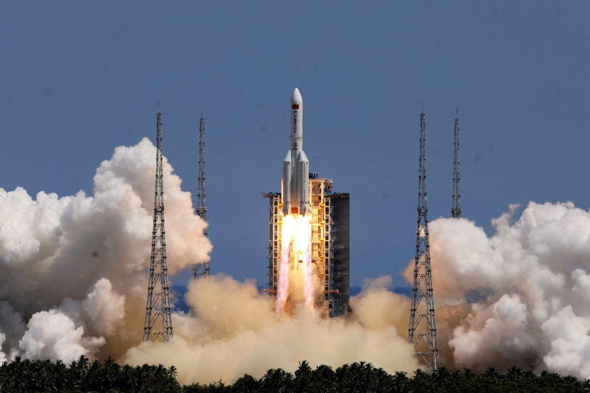 Roket China jatuh ke Bumi, NASA mengatakan Beijing tidak membagikan informasi GMA News Online