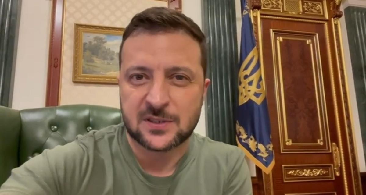 Zelenskiy says 4.5M Ukrainians are temporarily without power thumbnail