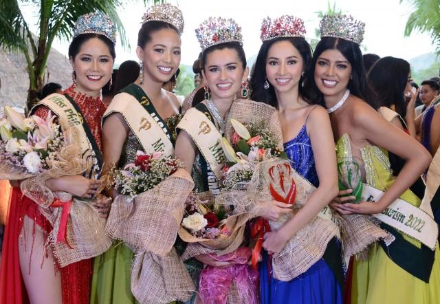 Winners of the Miss Philippines Earth 2022 pose during the coronation night: Eryka Vina Tan, Miss Philippines Fire; Jimema Tempra, Miss Philippines Air; Jenny Ramp, Miss Philippines Earth; Angel Santos, Miss Philippines Water; and Nice Lampad, Miss Philippines Ecotourism. DANNY PATA