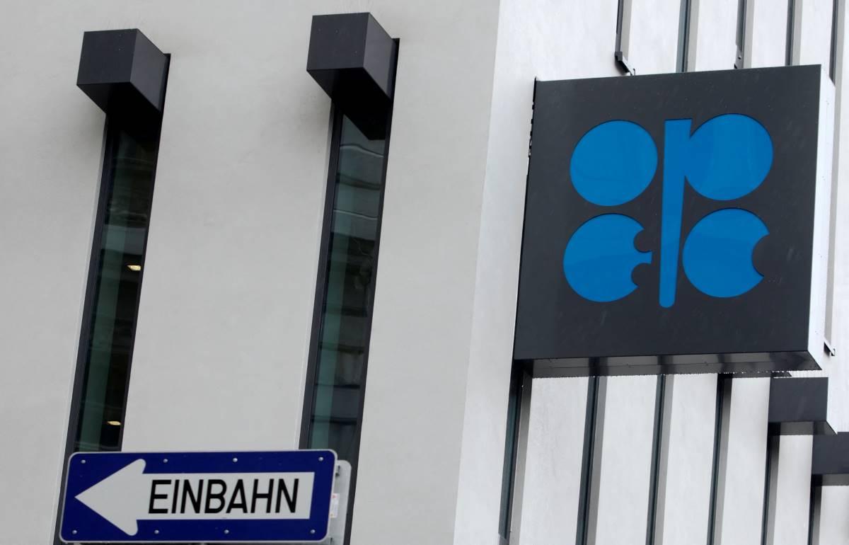 OPEC boosts long-term oil demand outlook, driven by developing world growth