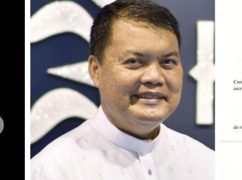 Paus Fransiskus menunjuk imam Filipina untuk badan pendidikan Katolik Vatikan GMA News Online