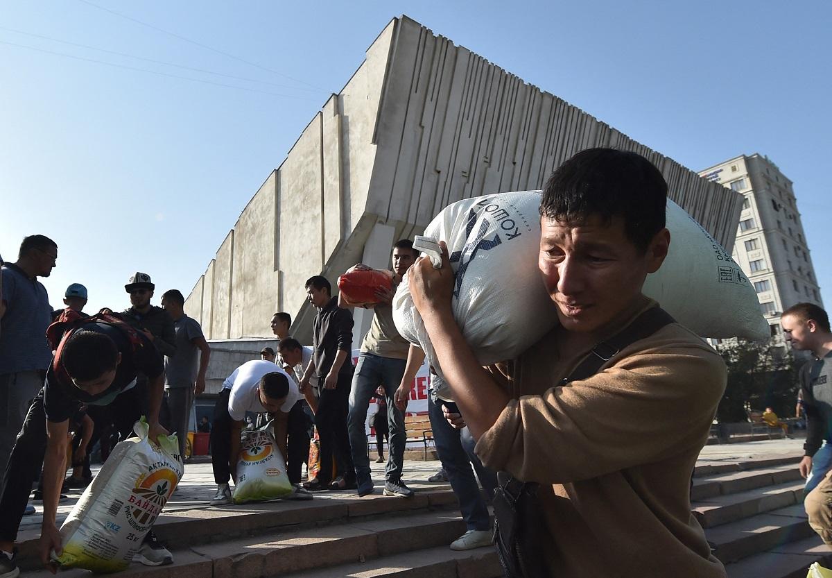 More Than 80 Dead In Tajikistan Kyrgyzstan Border Clashes GMA News Online