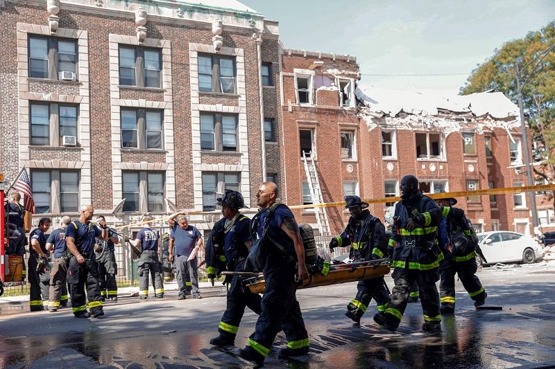 Delapan dirawat di rumah sakit dalam ledakan gedung Chicago GMA News Online