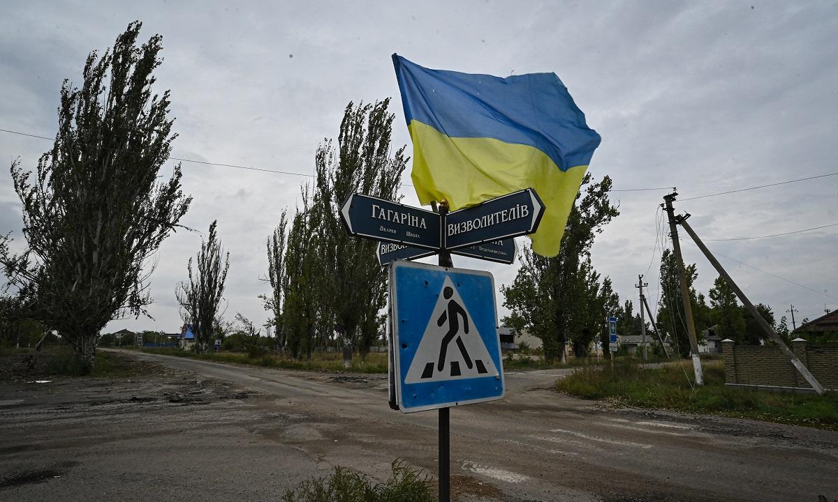 Dalam retret besar, Rusia memerintahkan penarikan dari kota Ukraina Kherson