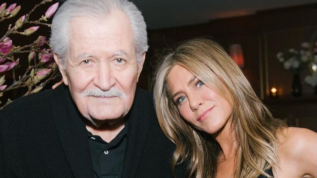 Jennifer Aniston pays tribute as father John Aniston passes away GMA