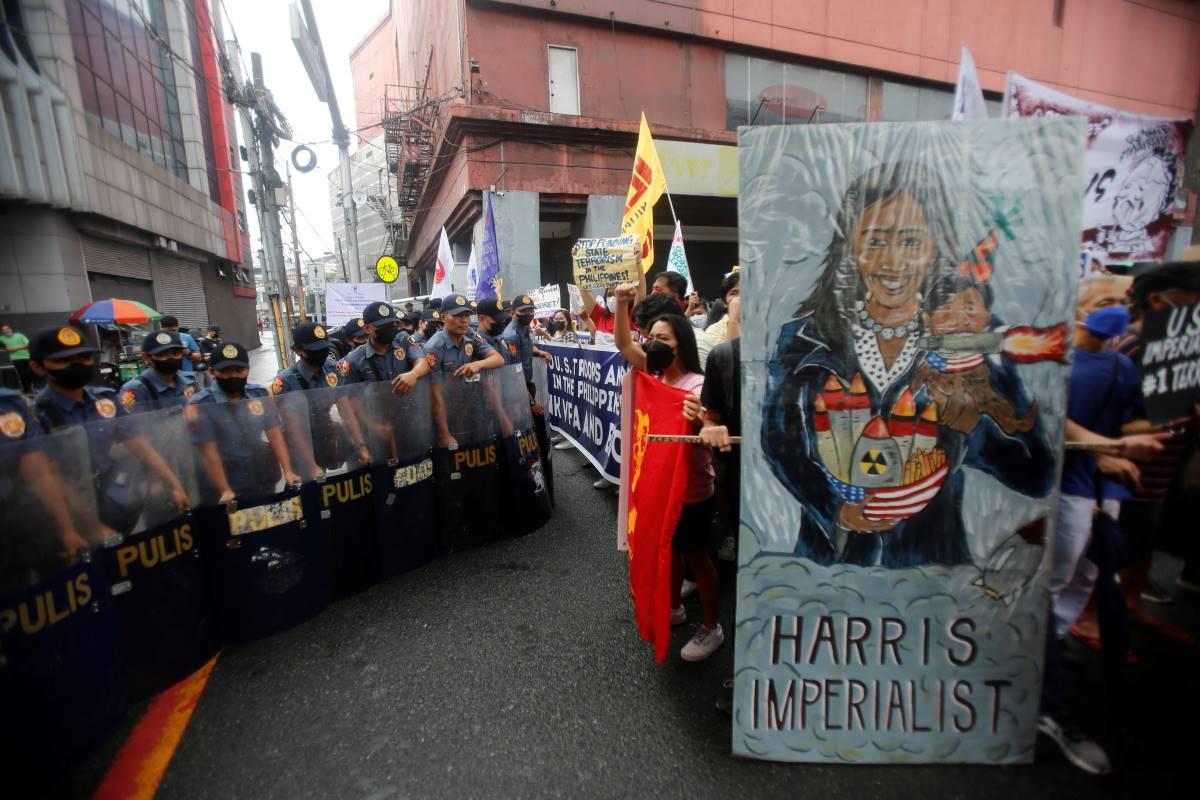 Protesters Hold Rally In Manila During US VP Kamala Harris' Visit | GMA ...