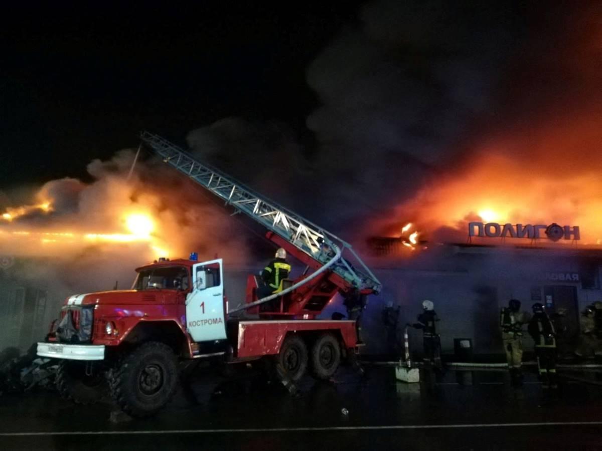 Tiga belas orang tewas dalam kebakaran klub malam Rusia