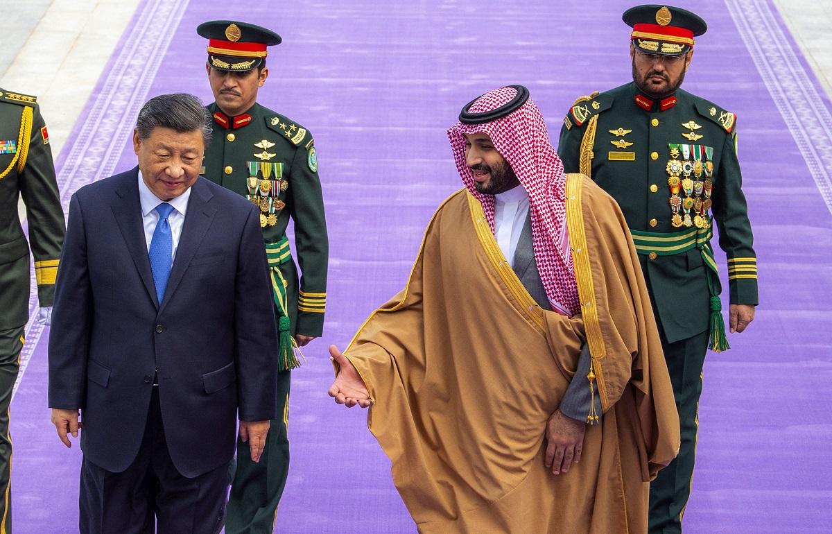 Xi China menjanjikan keamanan, kerja sama energi di KTT Saudi