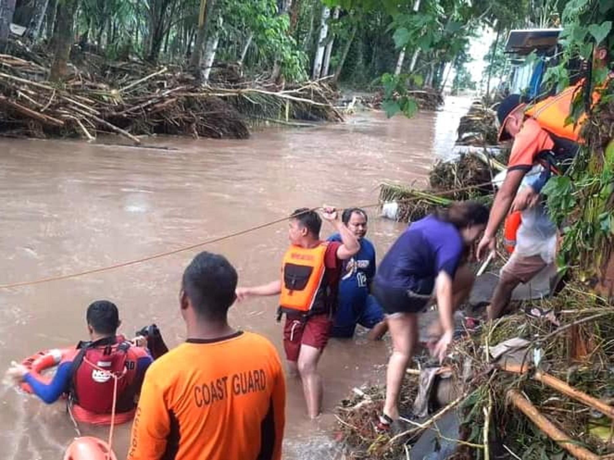 Reported death toll from shear line rains climbs to 44 --NDRRMC thumbnail