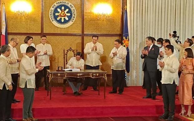 Marcos vetoes three budget items for 2023