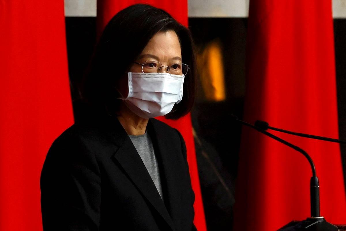‘Perang bukanlah pilihan’, kata presiden Taiwan di tengah ketegangan China
