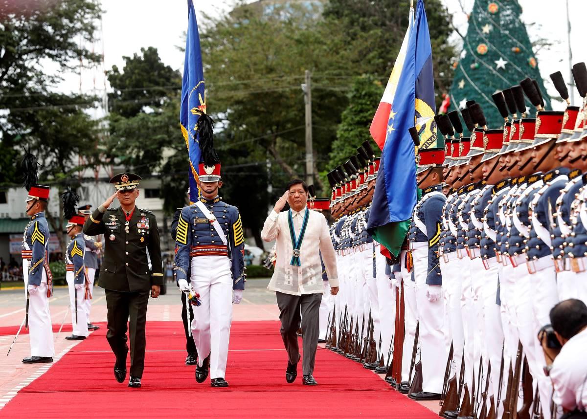 Marcos troops the line at AFP 87th anniversary Photos GMA News Online