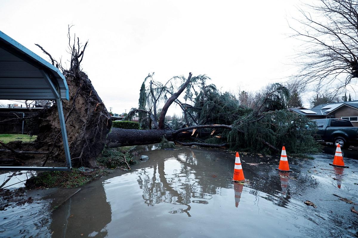 California faces more torrential rain, high winds and flooding thumbnail