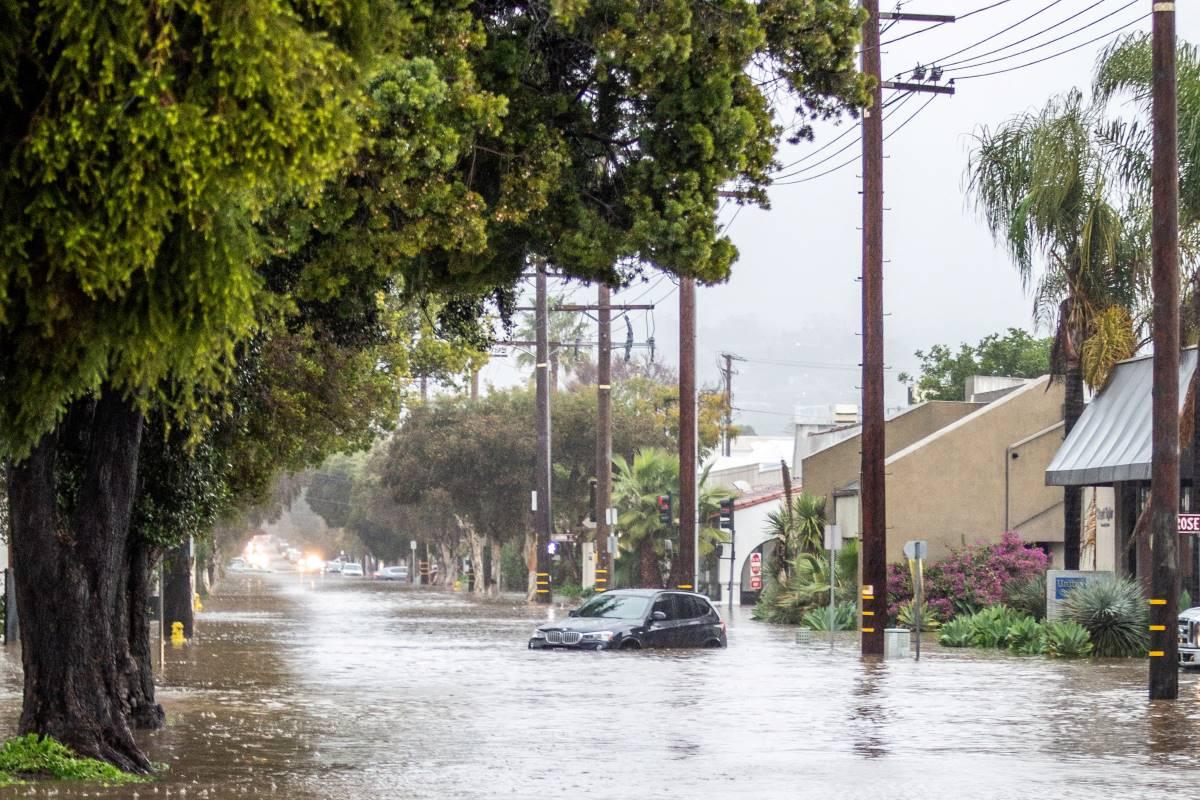 Flood, mudslide threats prompt evacuations along California coast