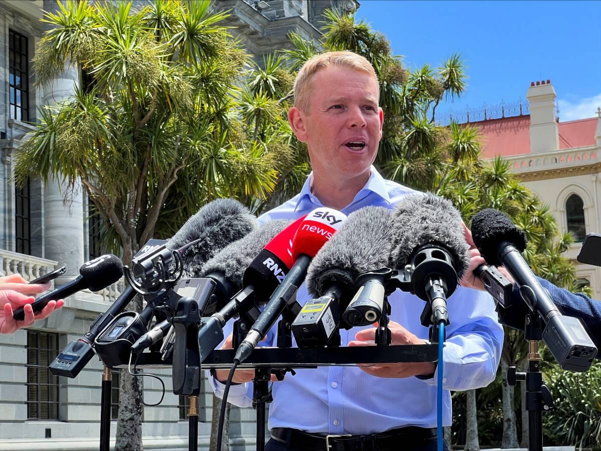 New Zealand chooses 'Chippy' Hipkins to replace charismatic Ardern