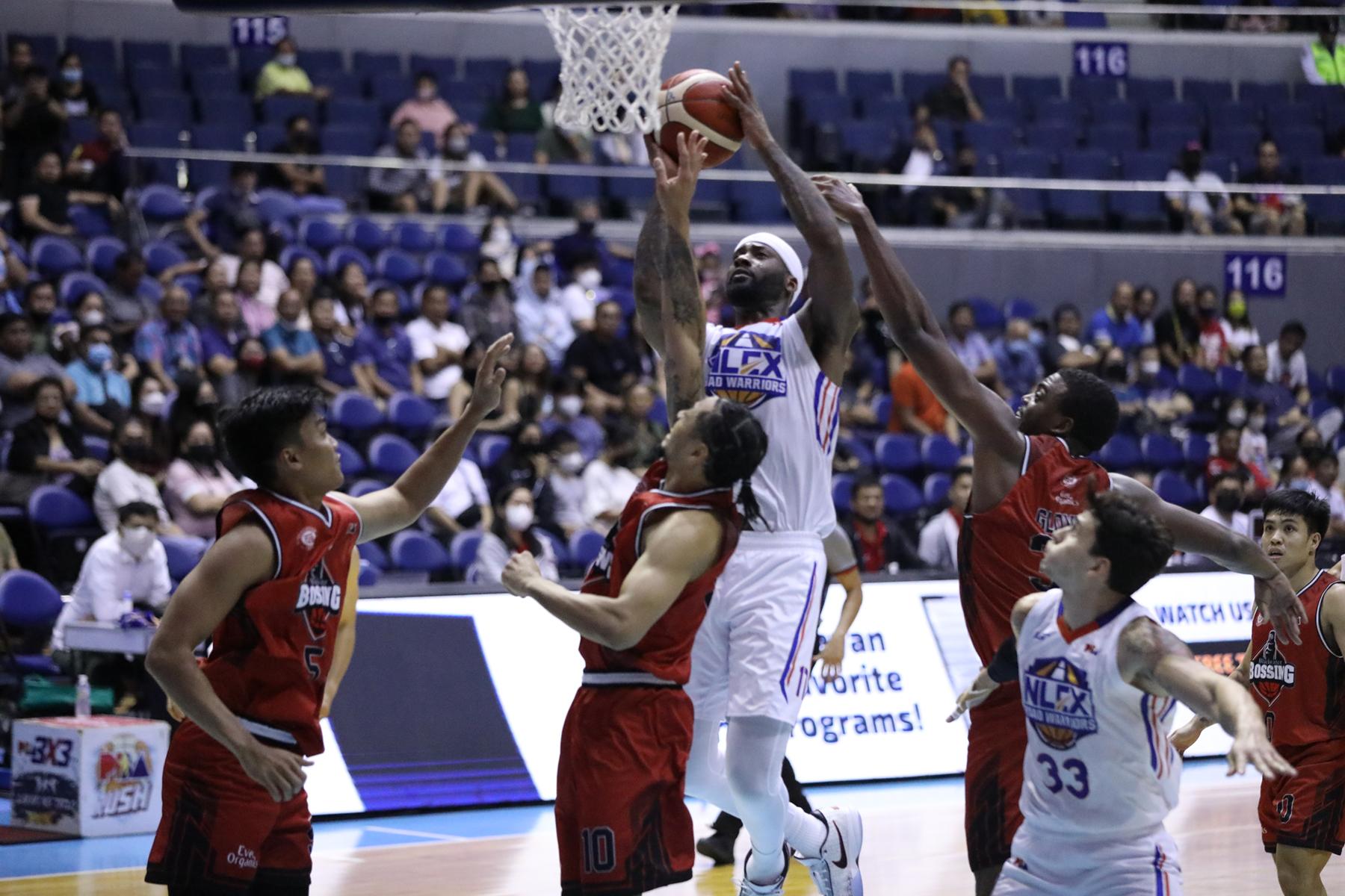 Jonathon Simmons, Kevin Alas spark NLEX late in rout of Blackwater