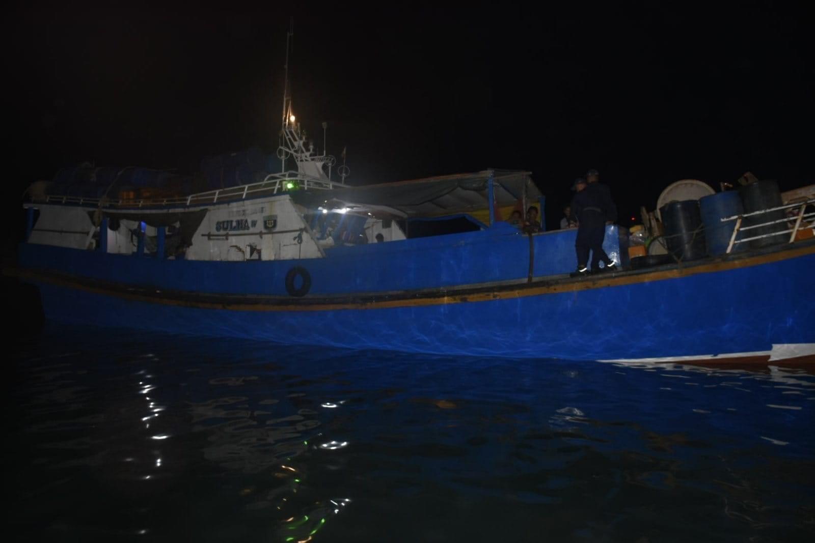 68 passengers, crew rescued from distressed motor launch off Basilan ...