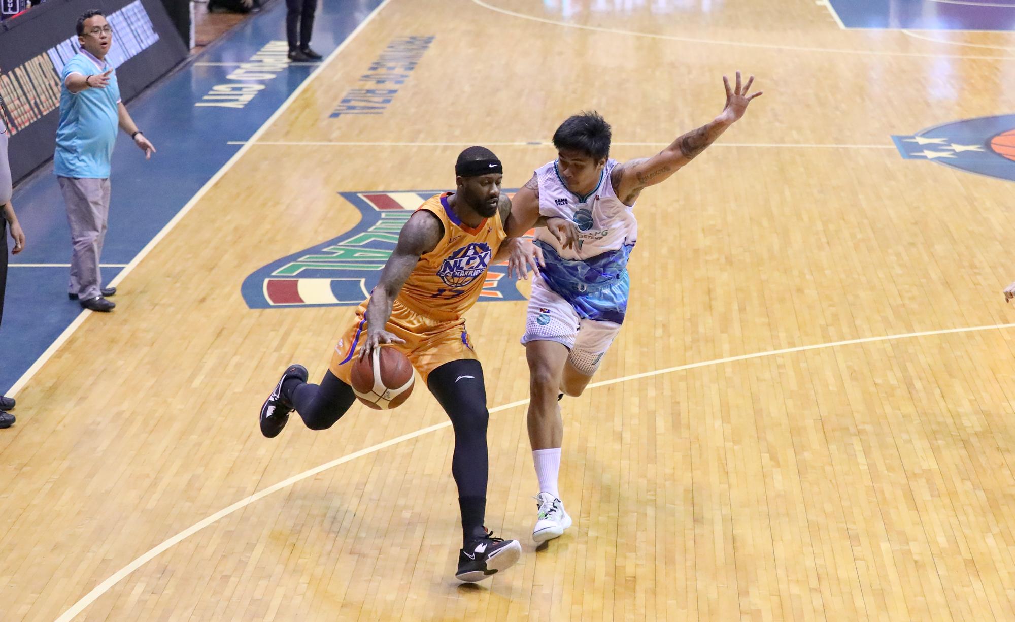 Simmons explodes for 38 as NLEX takes down Phoenix for fourth straight win