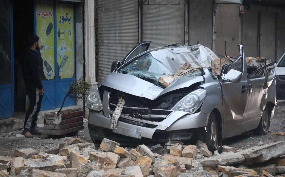 In Syria, earthquake kills more than 100, injures hundreds