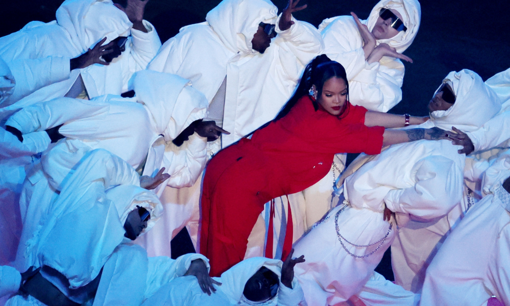 Rihanna's full Super Bowl halftime performance is now on YouTube | GMA ...