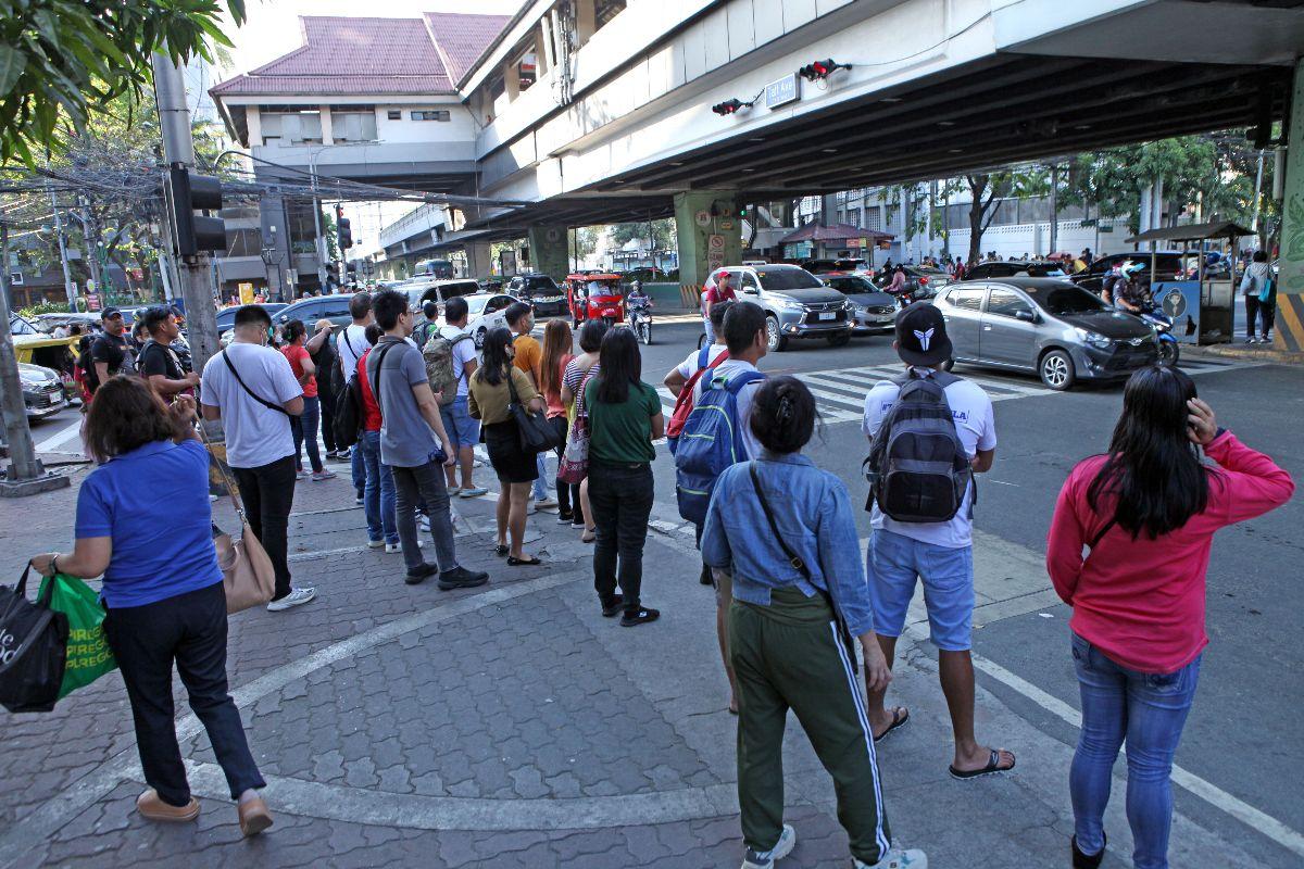Palace says there is no disruption in transpo amid groups' strike