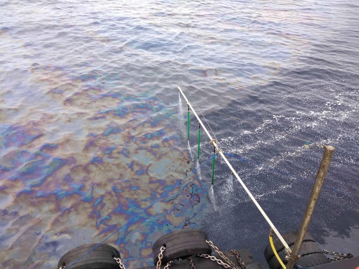 Oil spill has reached Verde Island, Batangas, PCG says