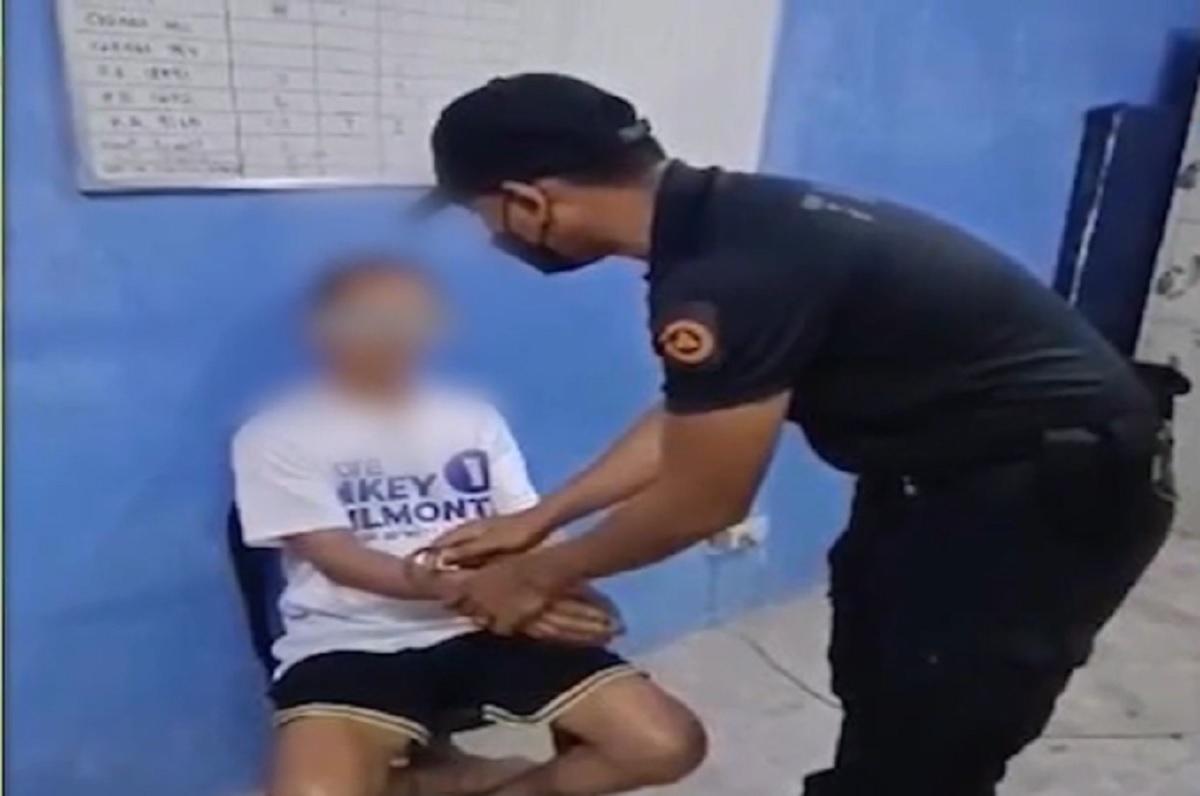 Mann in QC, verhaftet, nachdem er angeblich zwei Minderjährige berührt hatte, die er getroffen hatte